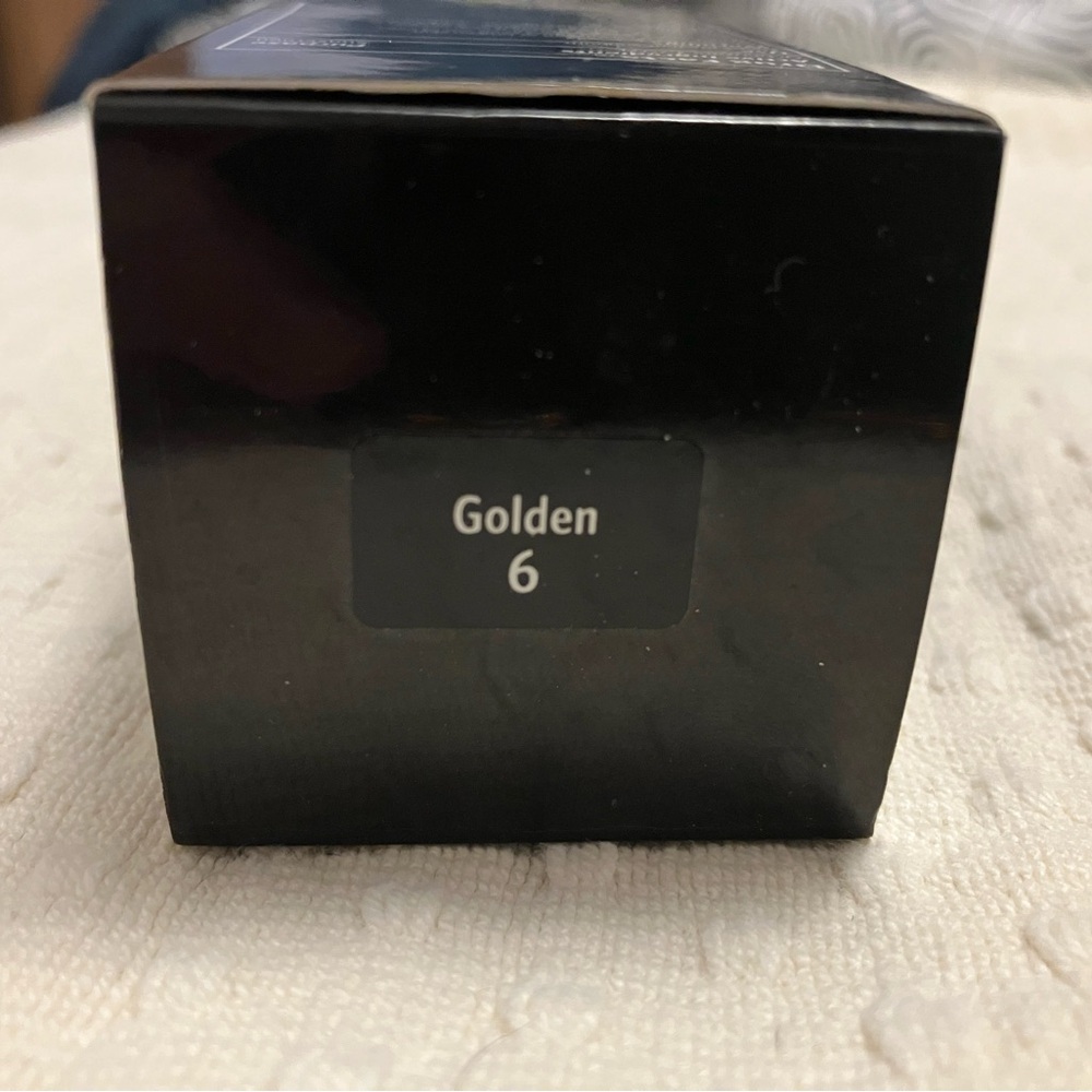 Bobbi Brown Moisture Rich Foundation SPF 15 - Golden 6 Light-Med Skin Tone NIB - Picture 2 of 3